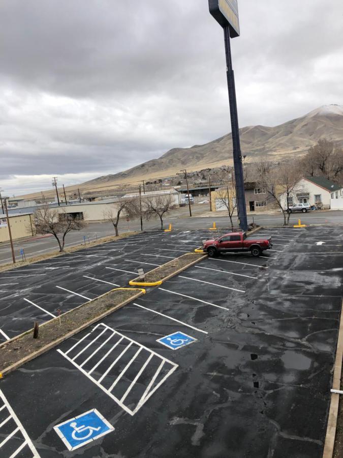 Val-U Inn Winnemucca Exterior photo